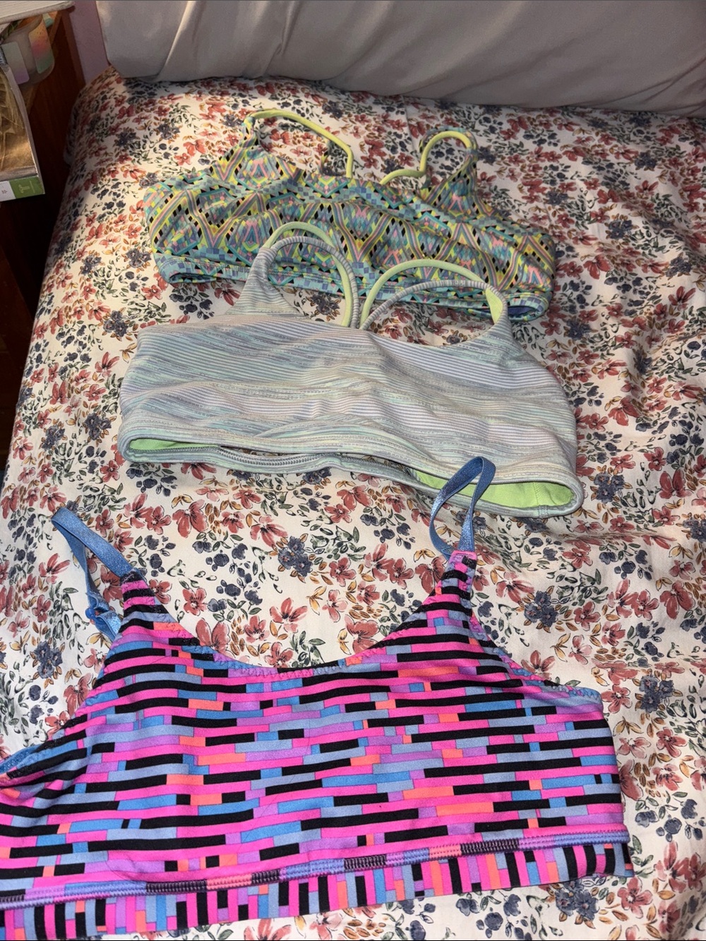 Bundle of 3 ivivva by lululemon sports bras size 14 in kids, fit women’s XS